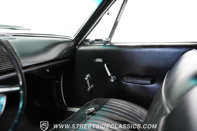 Plymouth-Belvedere-1963-White-Black-4