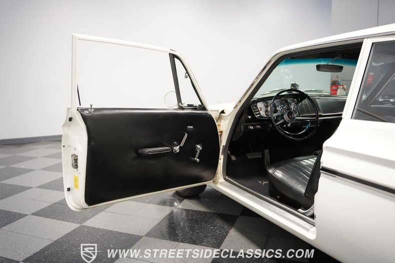 Plymouth-Belvedere-1963-White-Black-40
