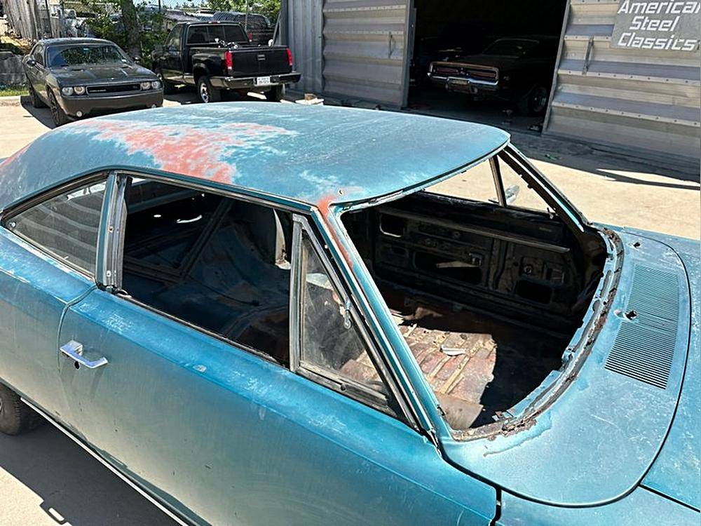 Plymouth-Belvedere-1968-custom-23