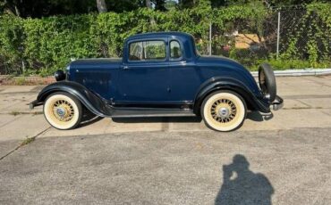 Plymouth-Coupe-1933