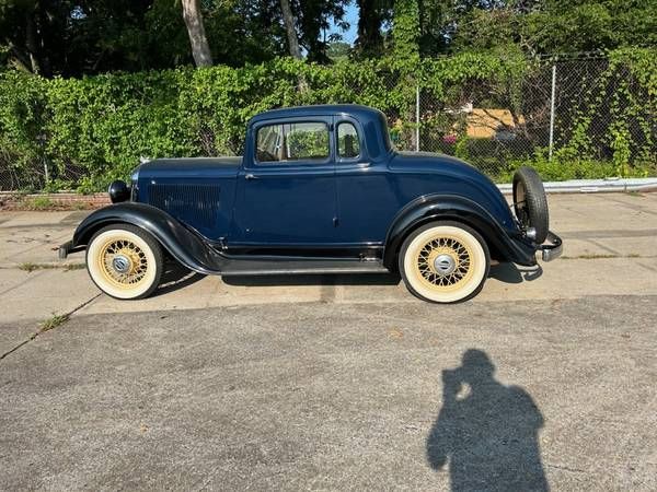 Plymouth-Coupe-1933