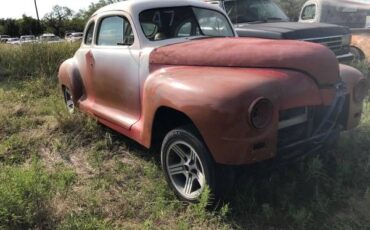 Plymouth-Coupe-1947