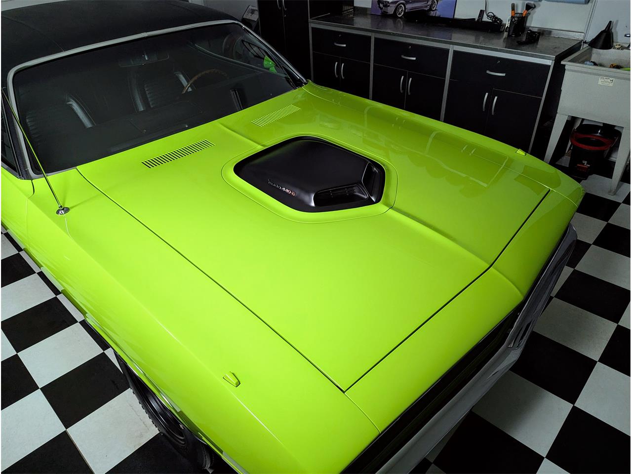 Plymouth-Cuda-1970-Lime-Light-Black-12