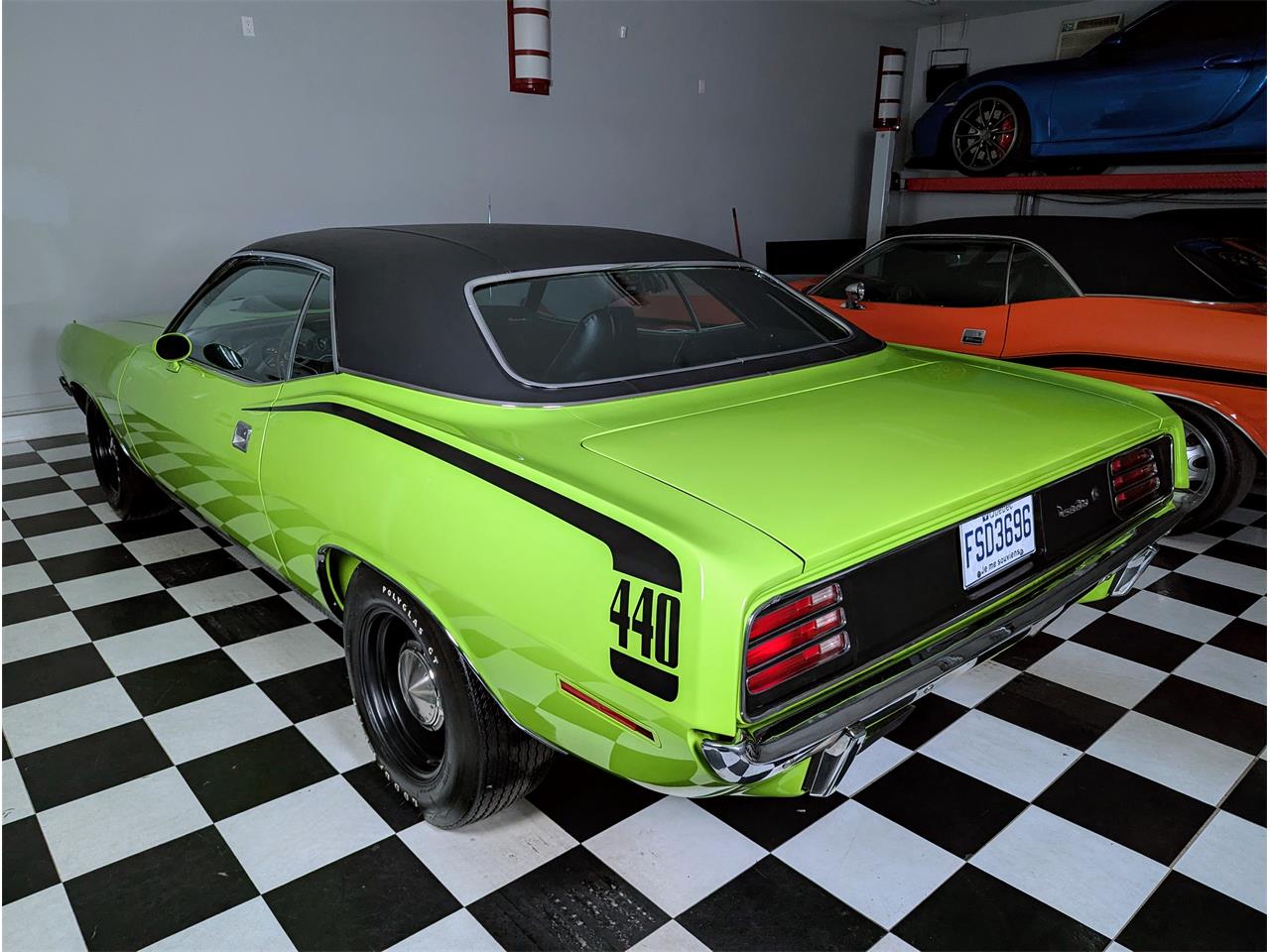 Plymouth-Cuda-1970-Lime-Light-Black-18