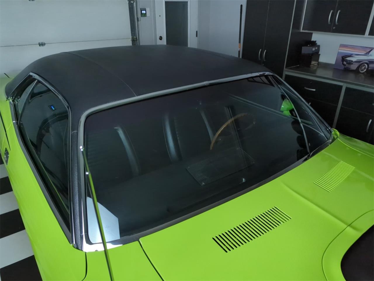Plymouth-Cuda-1970-Lime-Light-Black-23