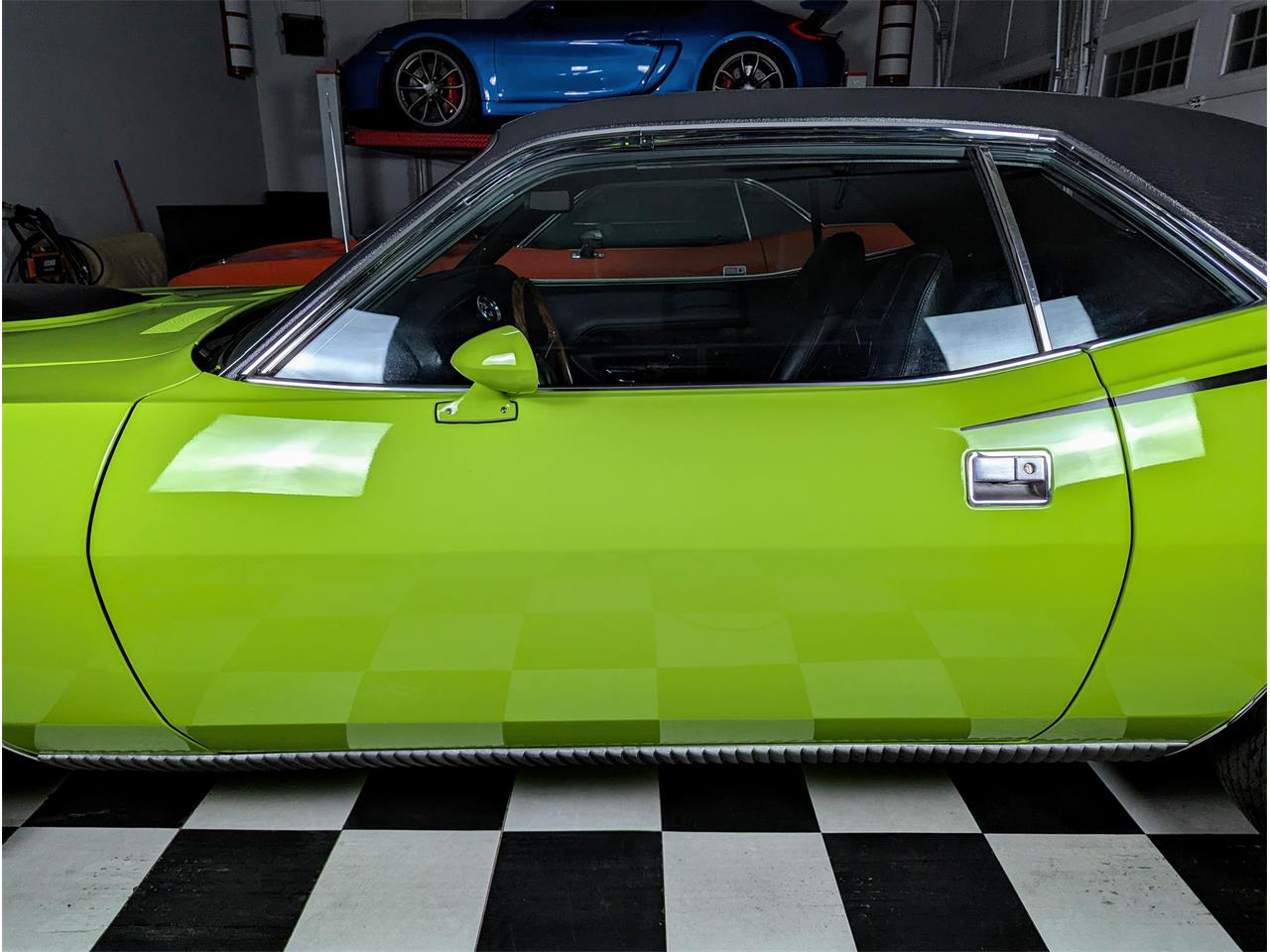 Plymouth-Cuda-1970-Lime-Light-Black-32