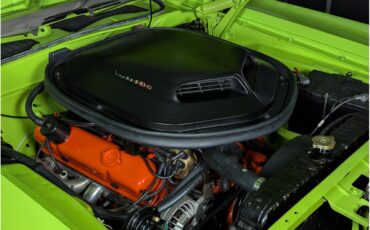 Plymouth-Cuda-1970-Lime-Light-Black-42