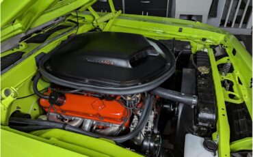 Plymouth-Cuda-1970-Lime-Light-Black-43