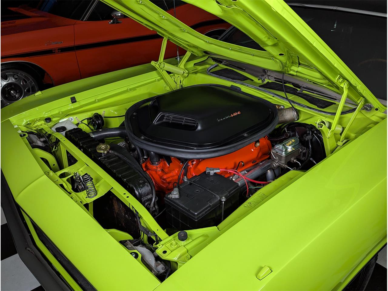 Plymouth-Cuda-1970-Lime-Light-Black-44