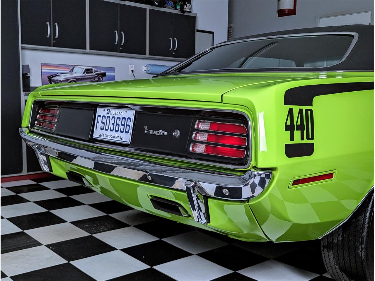 Plymouth-Cuda-1970-Lime-Light-Black-5