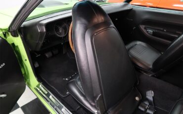 Plymouth-Cuda-1970-Lime-Light-Black-51