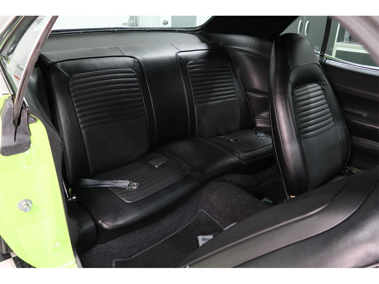 Plymouth-Cuda-1970-Lime-Light-Black-55