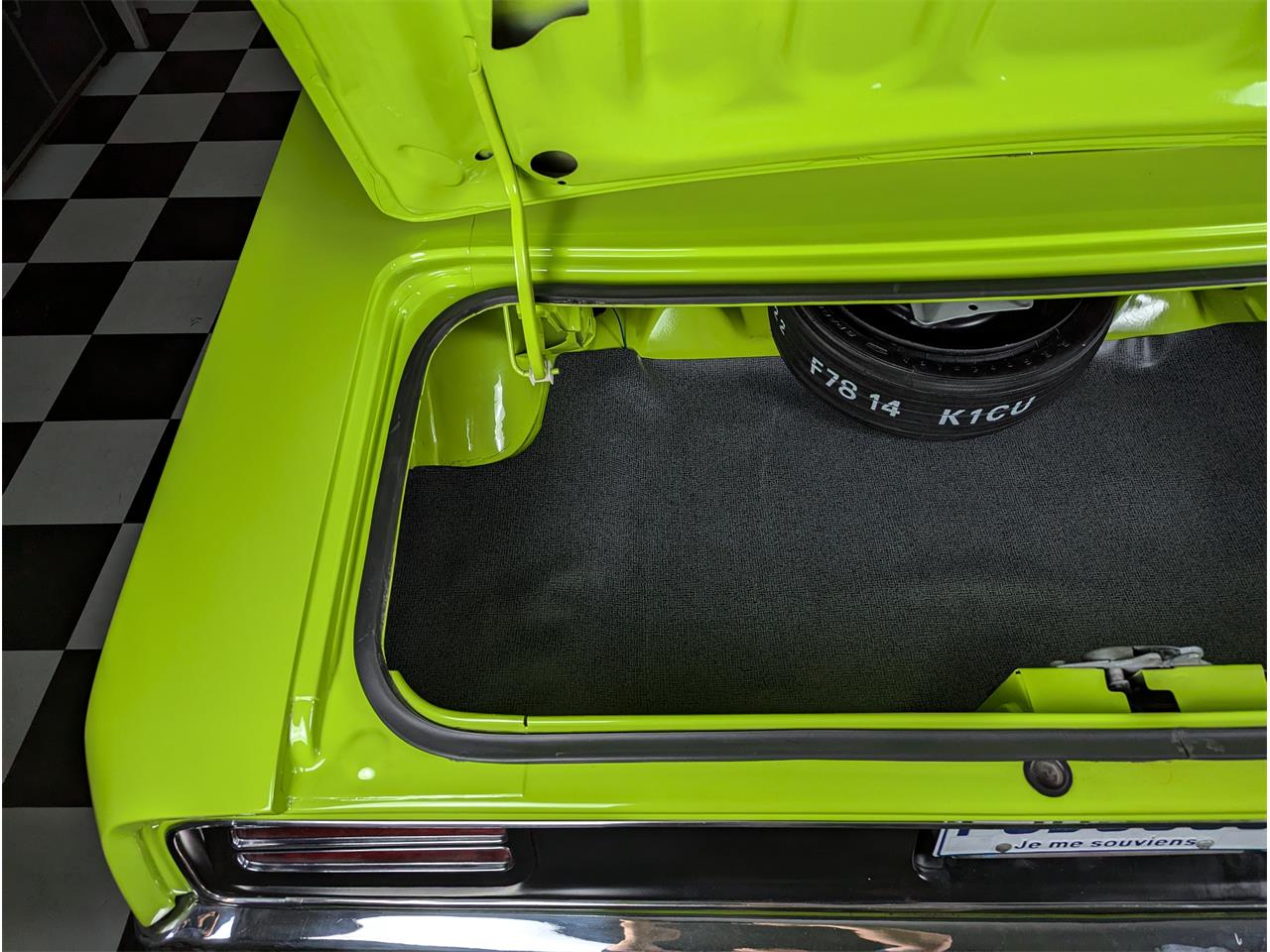 Plymouth-Cuda-1970-Lime-Light-Black-66