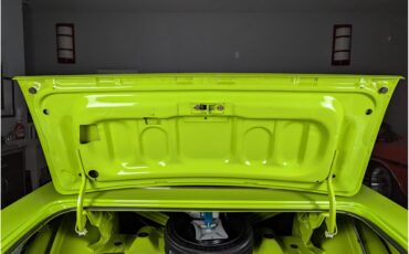 Plymouth-Cuda-1970-Lime-Light-Black-67