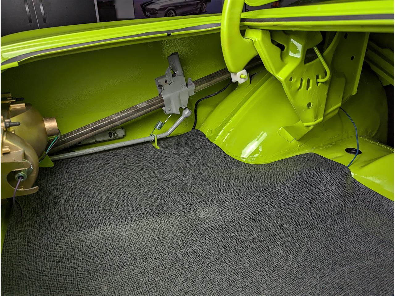 Plymouth-Cuda-1970-Lime-Light-Black-69