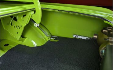 Plymouth-Cuda-1970-Lime-Light-Black-70
