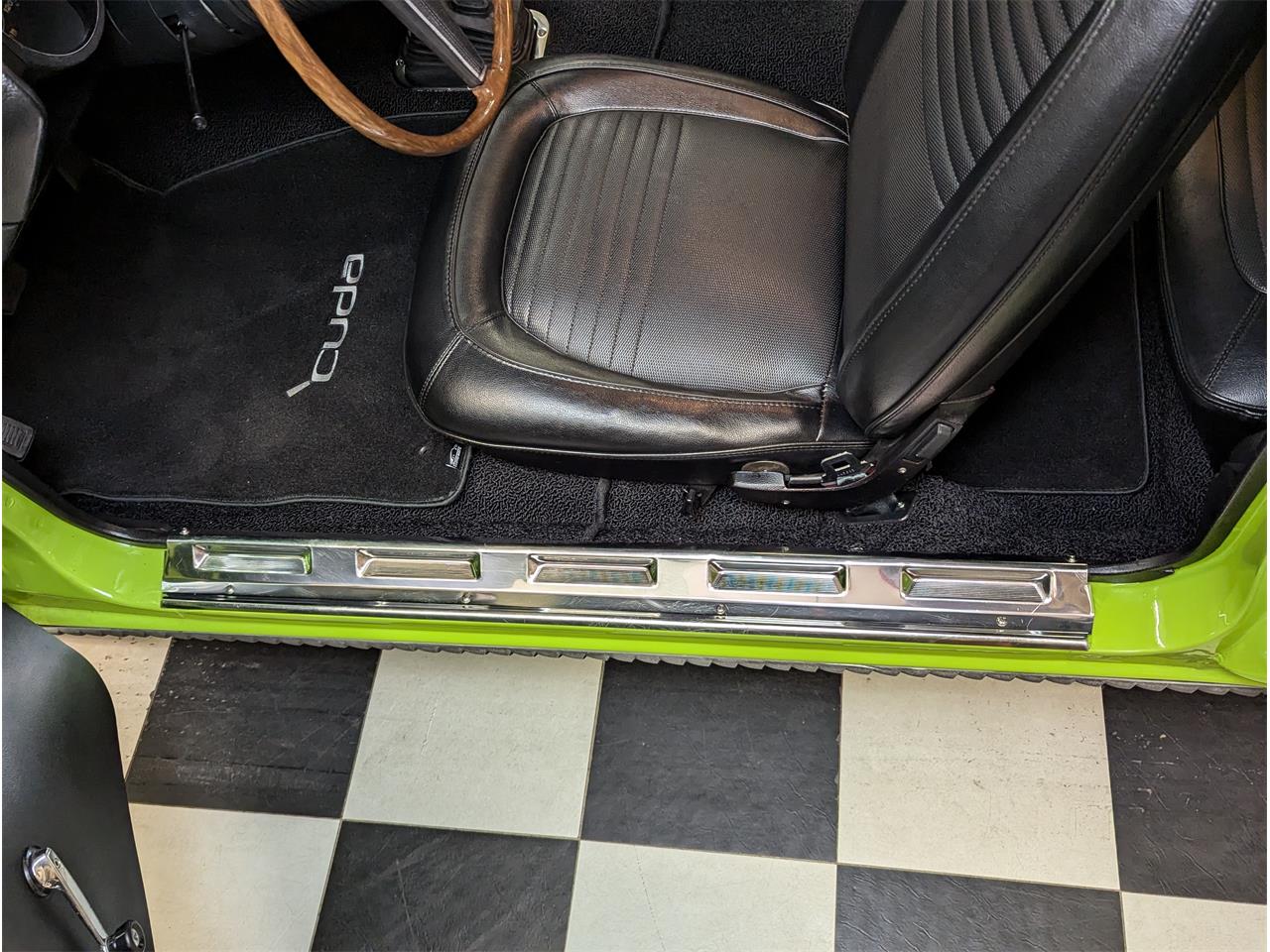 Plymouth-Cuda-1970-Lime-Light-Black-87