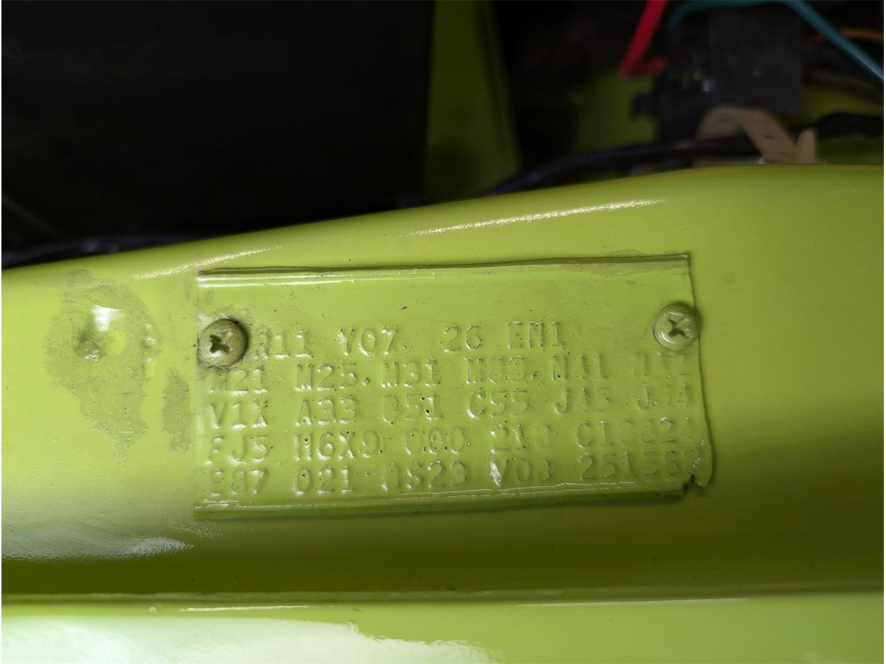 Plymouth-Cuda-1970-Lime-Light-Black-94