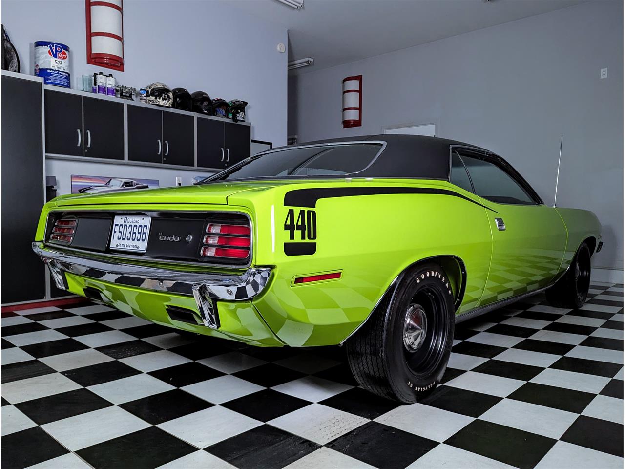 Plymouth-Cuda-1970-Lime-Light-Black-99