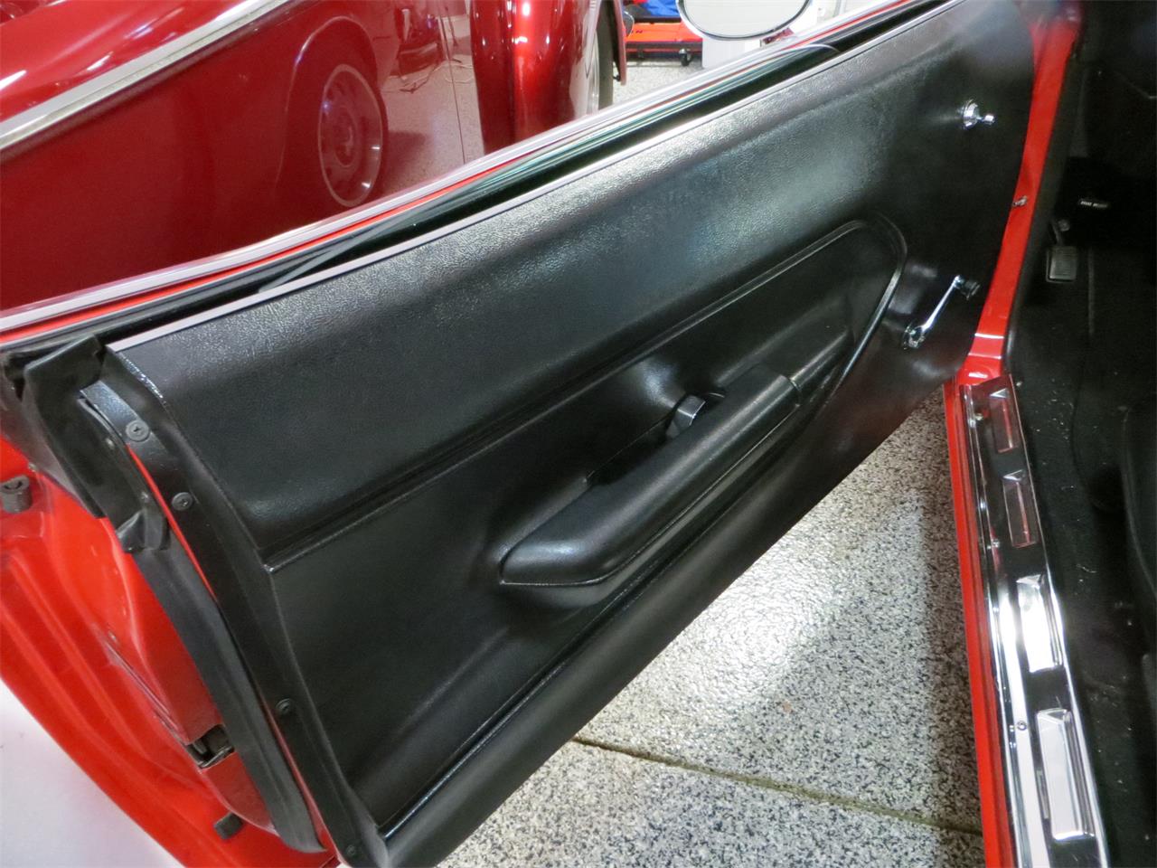 Plymouth-Cuda-1970-Red-Black-8
