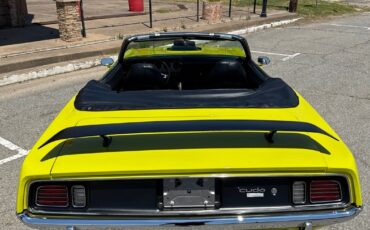 Plymouth-Cuda-1971-10