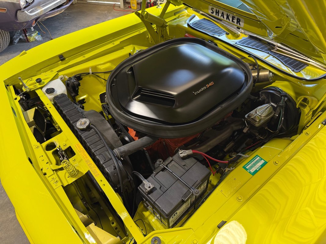 Plymouth-Cuda-1971-21
