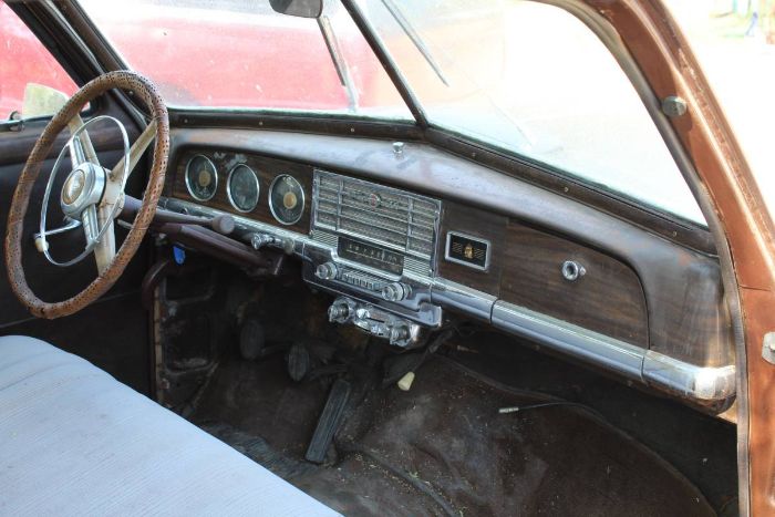 Plymouth-Deluxe-1949-Custom-4