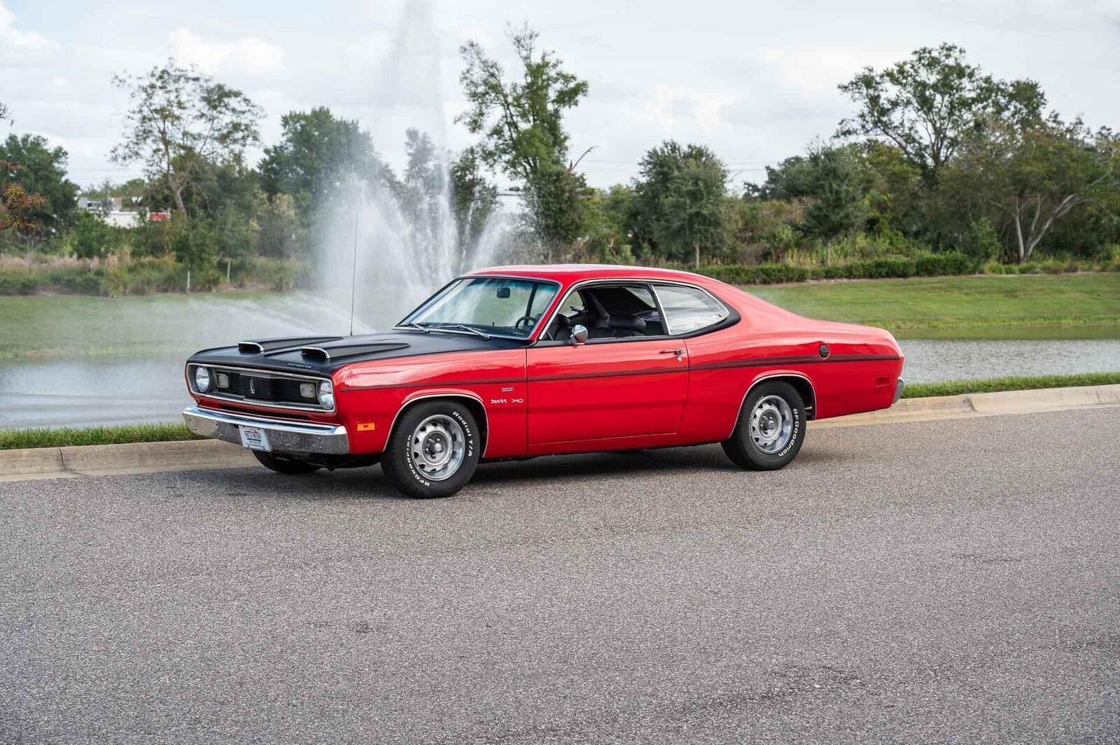 Plymouth-Duster-1970-2-Door-15