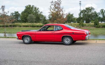 Plymouth-Duster-1970-2-Door-18