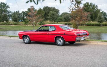 Plymouth-Duster-1970-2-Door-19