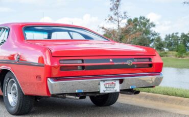 Plymouth-Duster-1970-2-Door-21