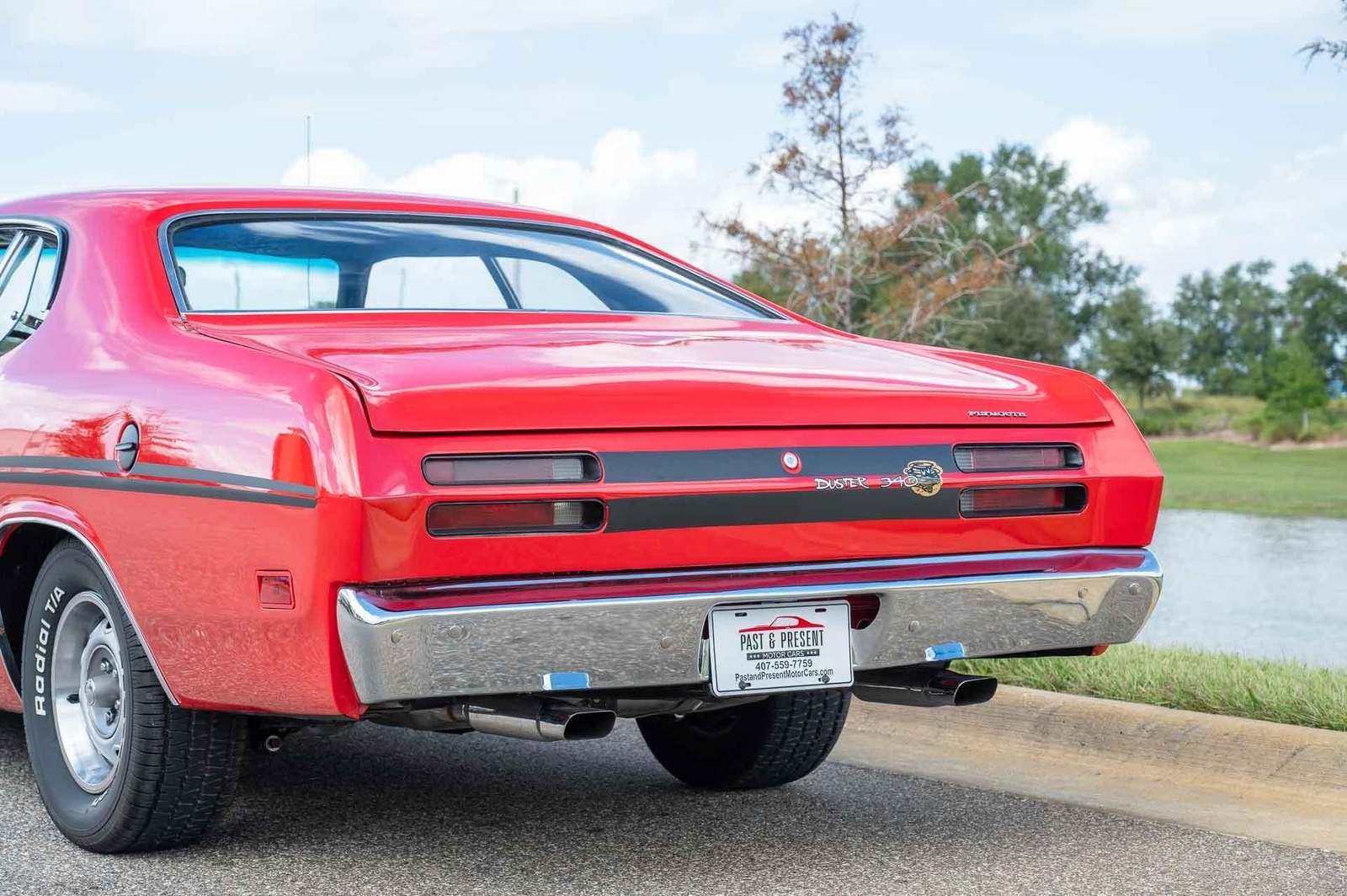 Plymouth-Duster-1970-2-Door-21