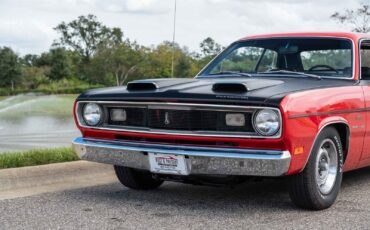 Plymouth-Duster-1970-2-Door-25