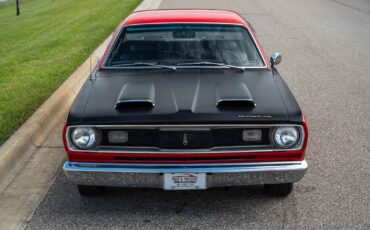 Plymouth-Duster-1970-2-Door-26