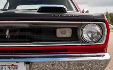 Plymouth-Duster-1970-2-Door-29