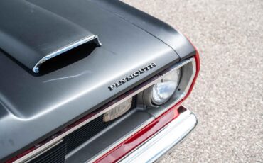 Plymouth-Duster-1970-2-Door-30