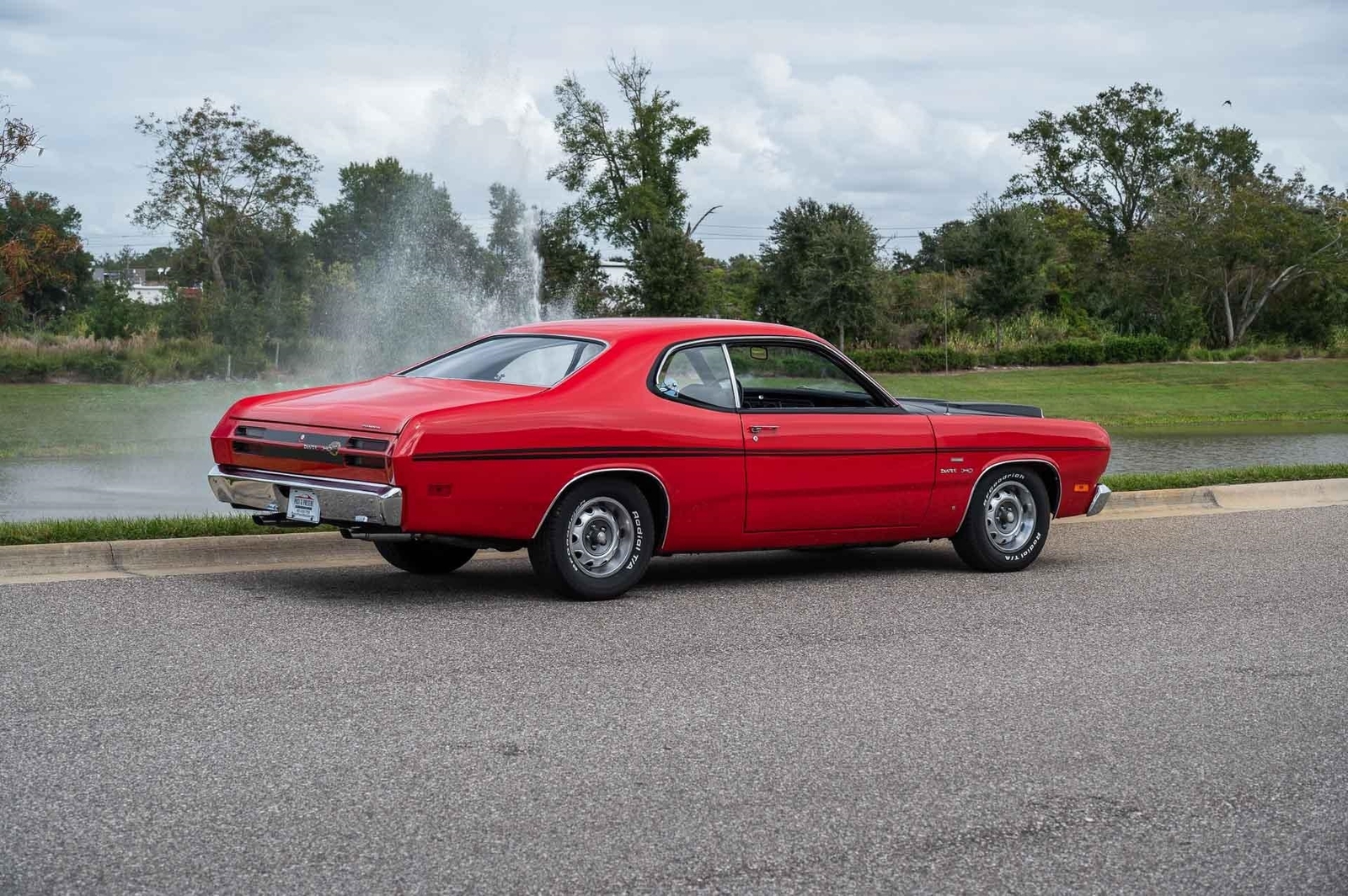 Plymouth-Duster-1970-2-Door-32
