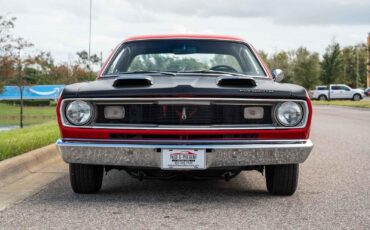 Plymouth-Duster-1970-2-Door-9