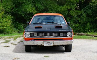 Plymouth-Duster-1972-Coupe-17
