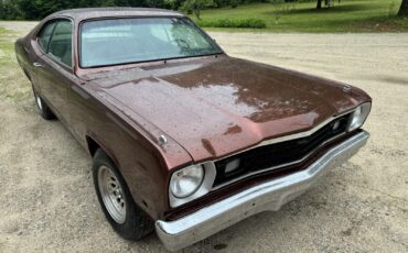 Plymouth-Duster-1973-Coupe-10