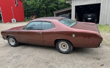 Plymouth-Duster-1973-Coupe-2