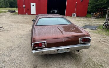 Plymouth-Duster-1973-Coupe-4