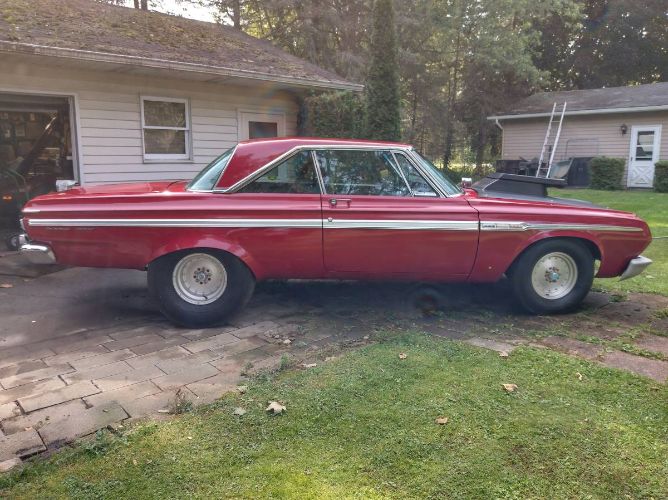 Plymouth-Fury-1964-Red-2