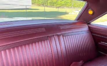 Plymouth-Fury-1966-White-8