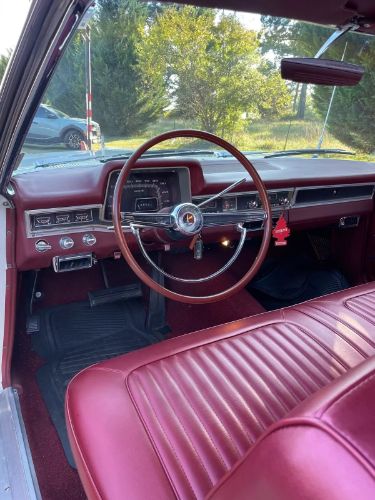 Plymouth-Fury-1966-White-9