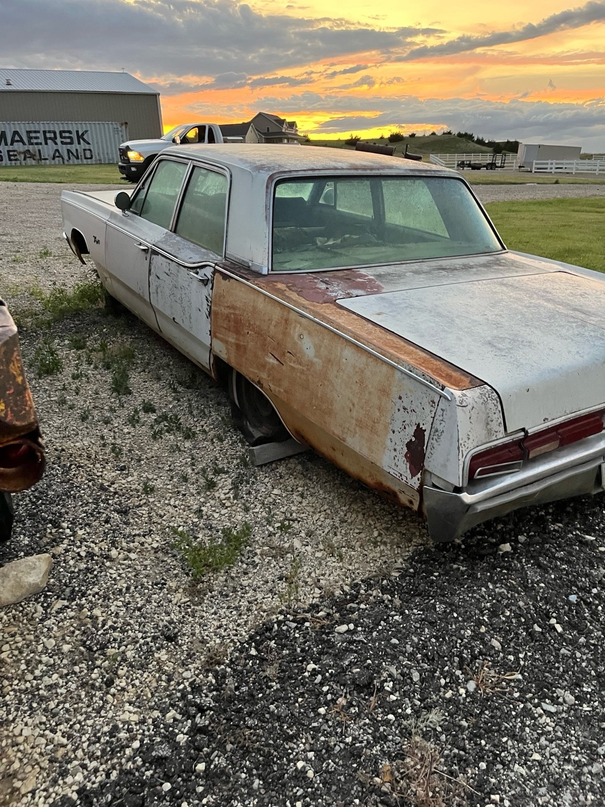 Plymouth-Fury-1967-8