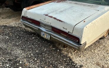 Plymouth-Fury-1967-9
