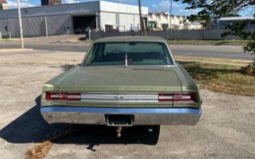 Plymouth-Fury-1968-3