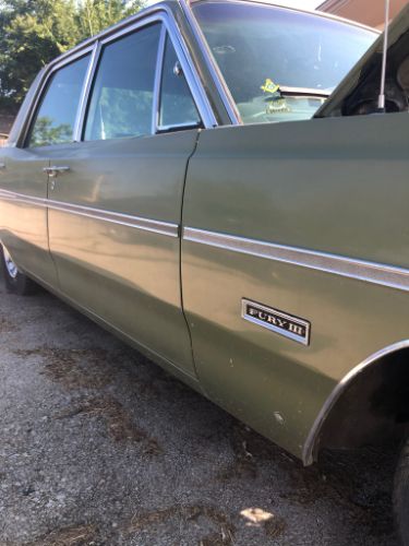 Plymouth-Fury-1968-5