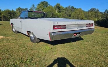 Plymouth-Fury-1968-Black-5